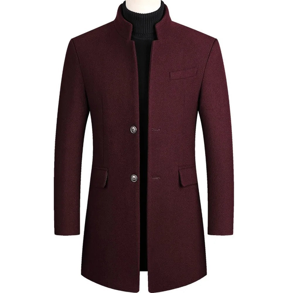 Cappotto uomo Fernando con taglio aderente e linea allungata