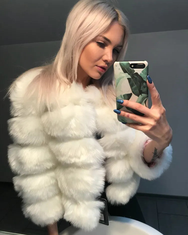 Giacca Nila donna in pelle sintetica elegante e moderna