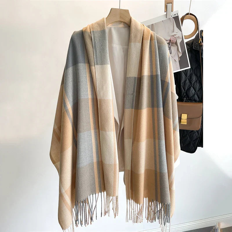Sciarpa donna Livia a quadri, elegante e versatile