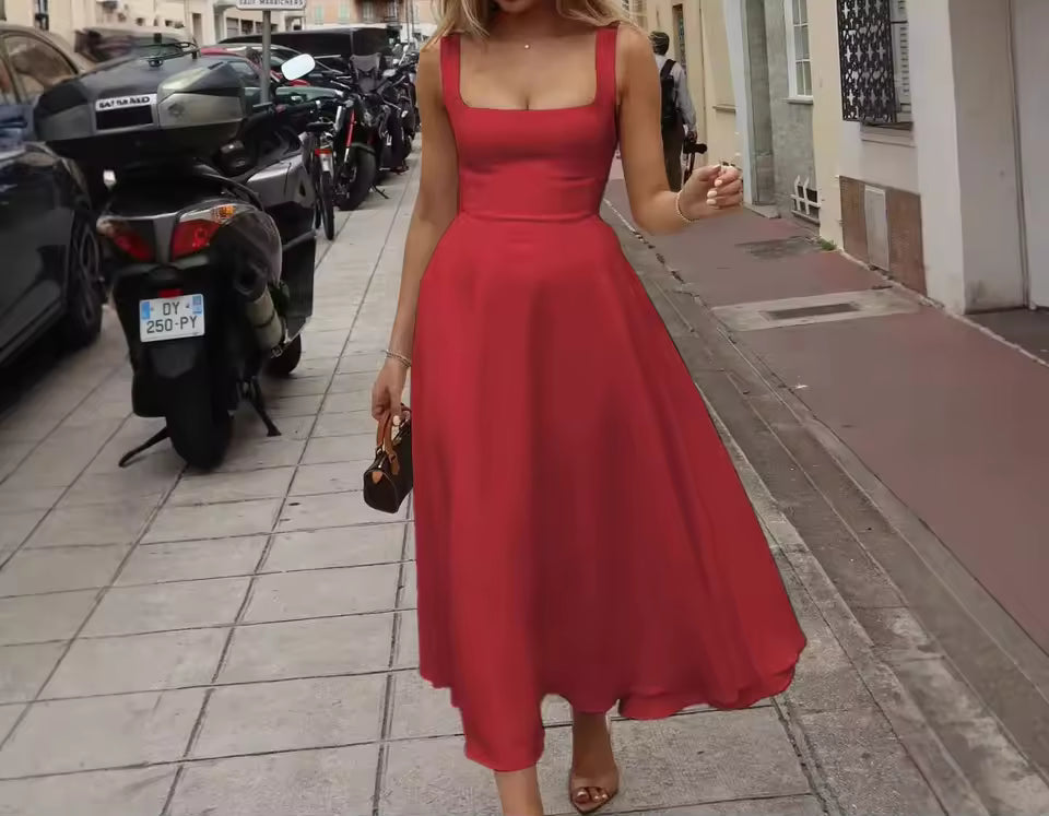 Abito midi donna Bianca con scollo quadrato e vita alta