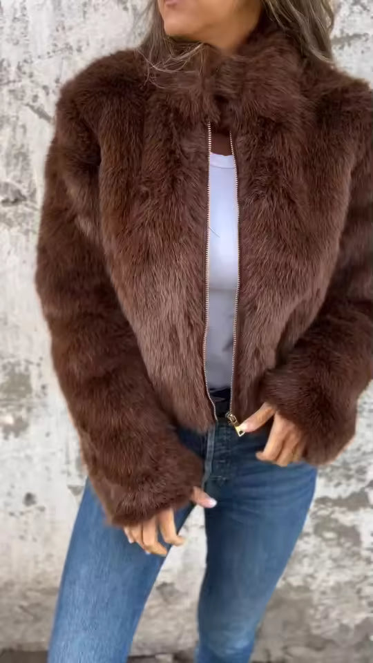 Caia | Giacca donna in ecopelle con collo alto