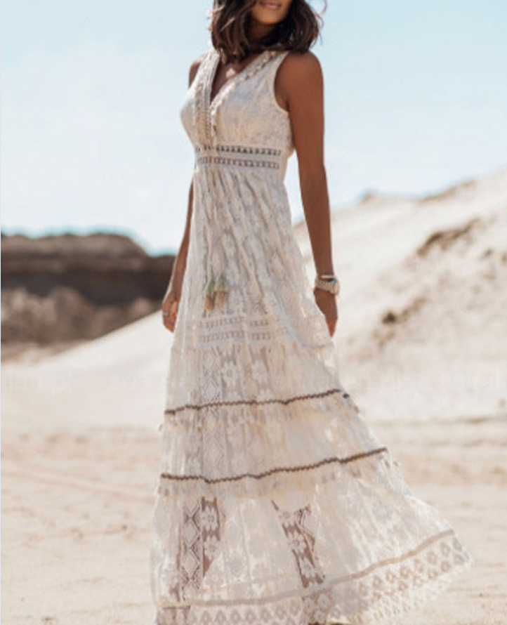 Abito lungo bohemien Eirene con ricami delicati e cintura regolabile