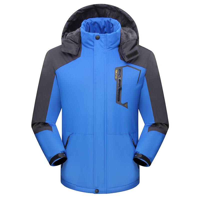 Giacca uomo Tiziano con cappuccio regolabile, chiusura frontale e linee moderne per look urbani e contemporanei