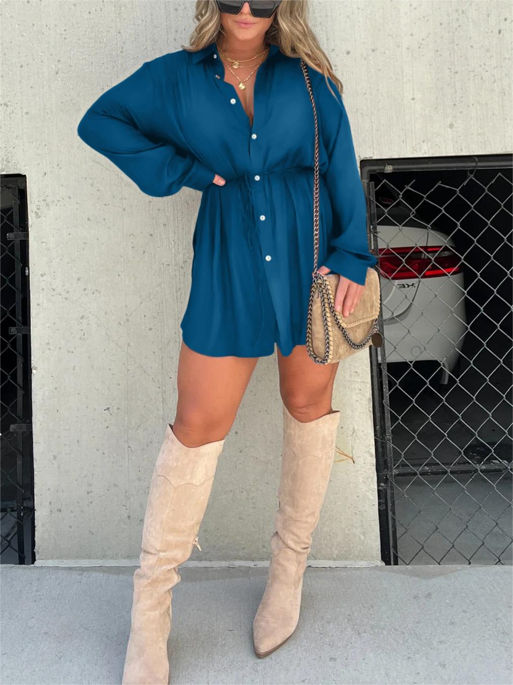 Completo donna Bianca con abito fluido e tuta in stile satinato, perfetto per look eleganti e raffinati