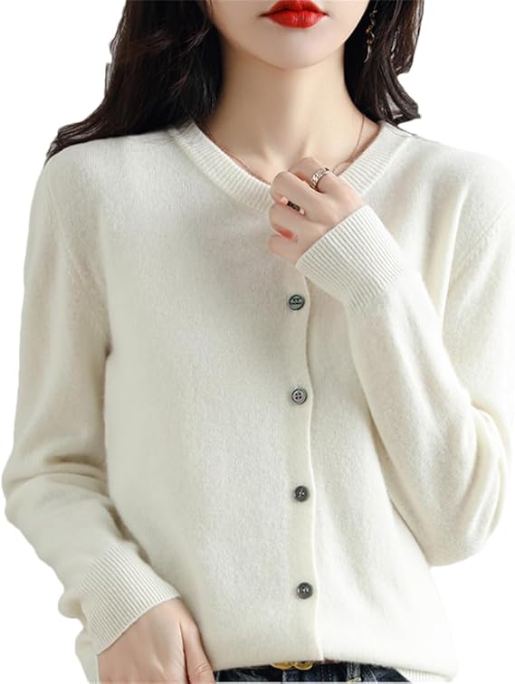 Maglione Alessandra con bottoni delicati