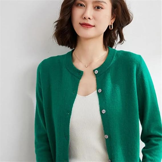 Maglione Alessandra con bottoni delicati