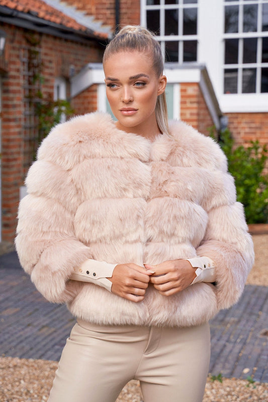 Giacca Nila donna in pelle sintetica elegante e moderna
