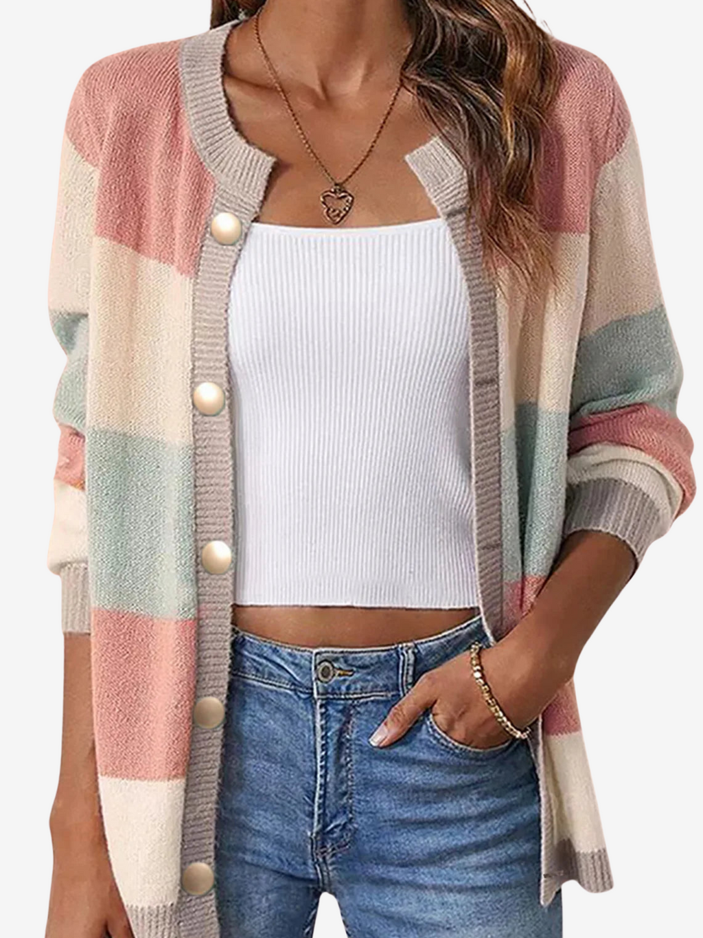 Maglione Bernice comodo e leggero con bottoni, abbinato a jeans e gonne per outfit autunnali