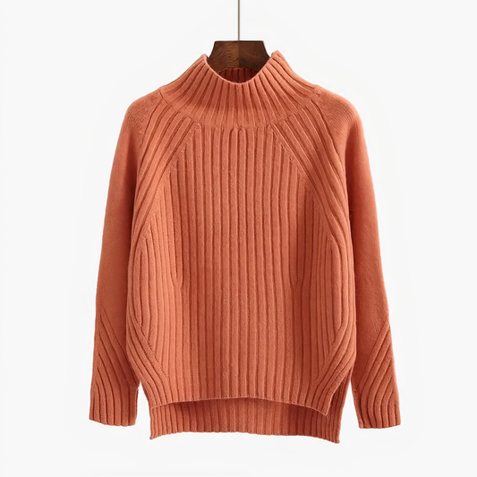 Maglione donna Delfina in filato morbido con collo alto