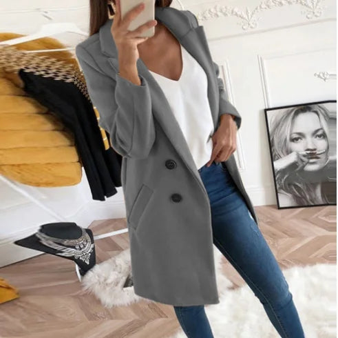 Cappotto lungo Tiziana donna elegante e raffinato
