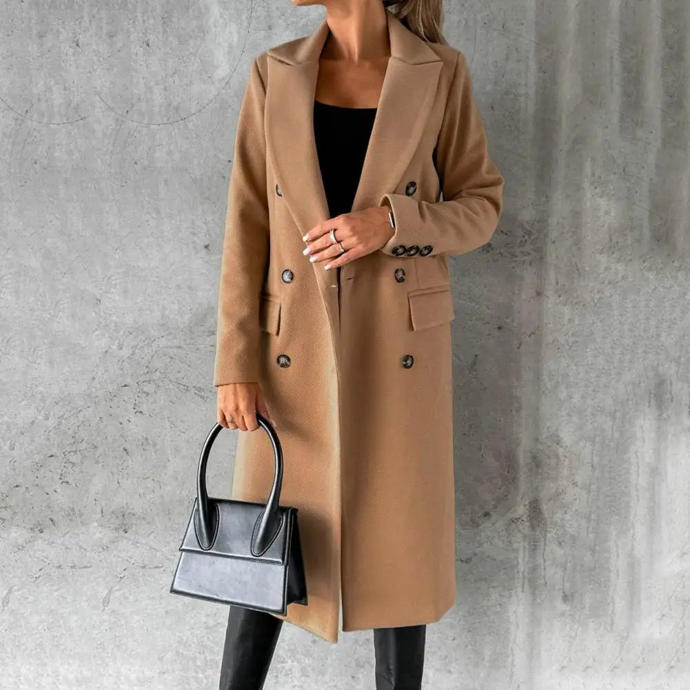 Cappotto donna Liera elegante lungo con bottoni a vista e linea fluida, ideale per look invernali raffinati