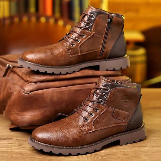 Stivaletti uomo Vincenzo alla caviglia, pelle elegante e linee pulite per outfit urbani e raffinati