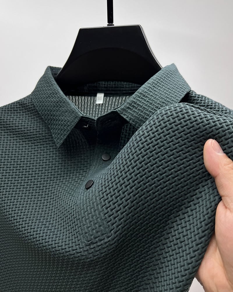 Uomo che indossa Everto, t-shirt leggera versatile