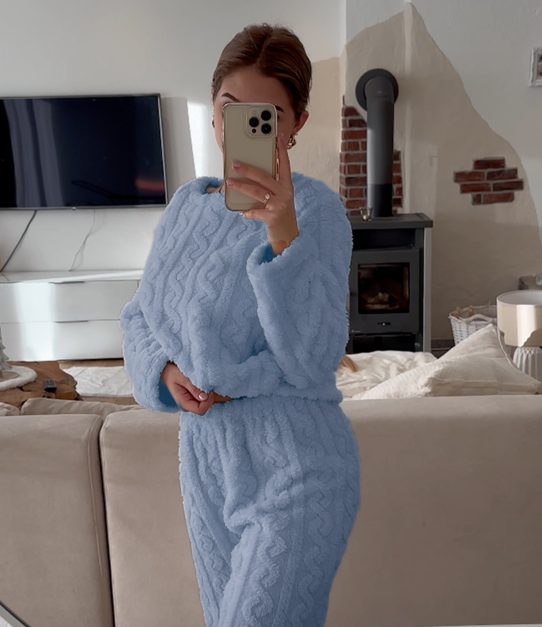 Pigiama donna Fabrizia due pezzi con top girocollo e pantaloni morbidi, look confortevole e elegante