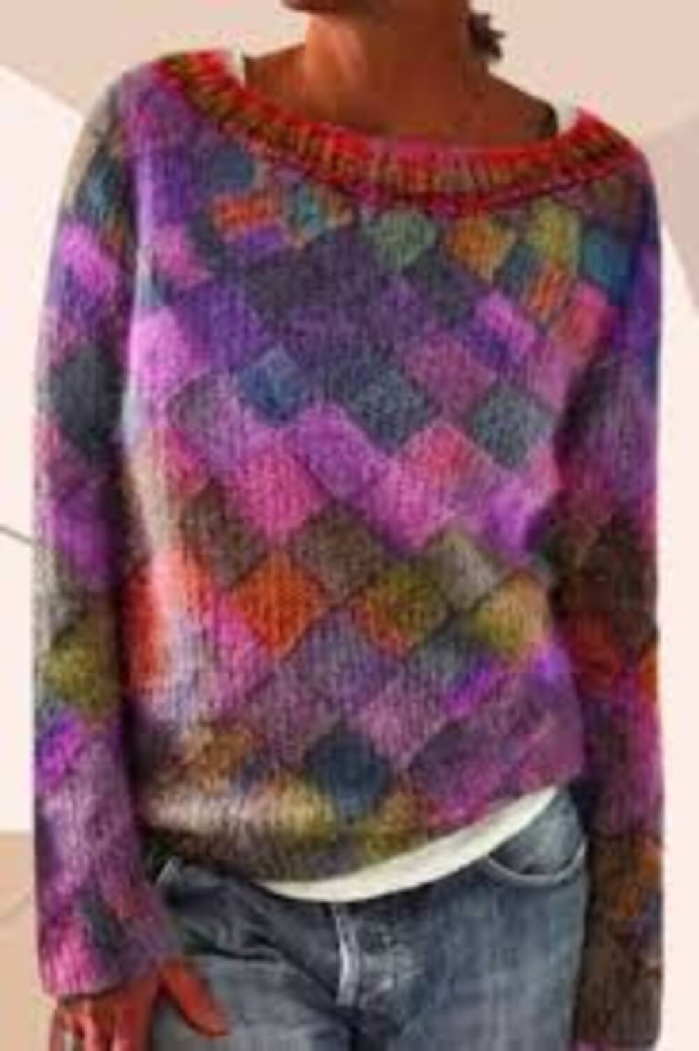 Maglione donna Azaria con motivo geometrico retrò e scollo ovale, dal taglio fluido e vestibilità comoda