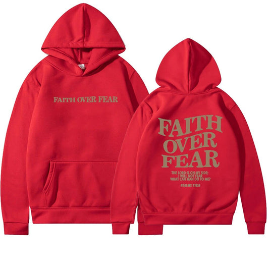 Felpa donna Vittoria con scritta “FAITH OVER FEAR”, collo tondo e design minimal, perfetta per outfit quotidiani e look ispirati