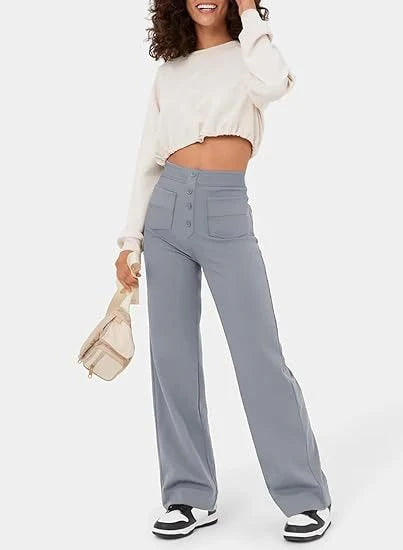 Donna che indossa pantaloni elasticizzati a vita alta con tasche ampie