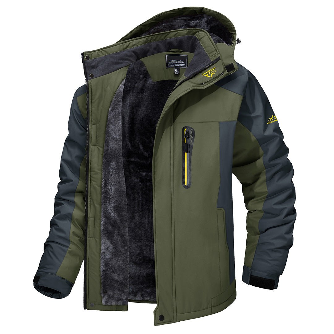 Giacca uomo Tiziano con cappuccio regolabile, chiusura frontale e linee moderne per look urbani e contemporanei