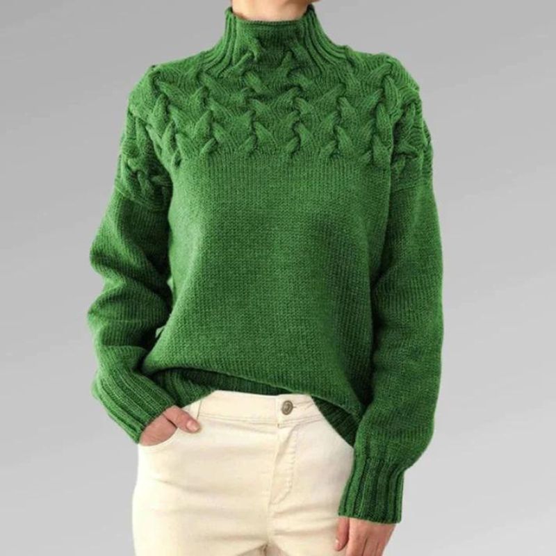 Maglione donna Noelia a collo alto con motivo lavorato e incrocio elegante, perfetto per look invernali moderni e raffinati