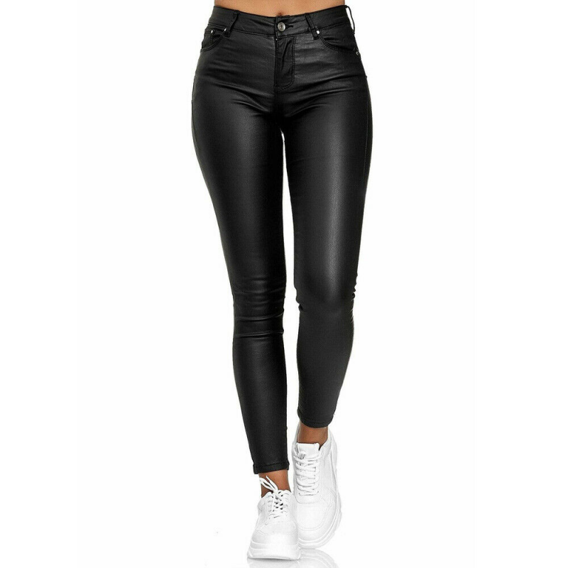 Pantaloni in ecopelle da donna Annalisa con vita alta e taglio moderno