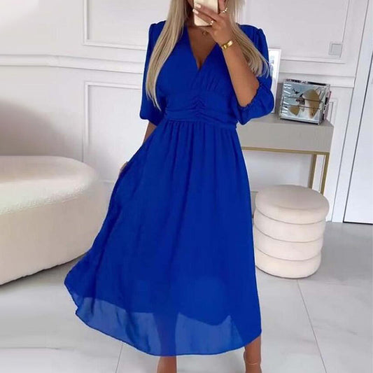 Abito midi Fiorella in chiffon fluido con taglio elegante