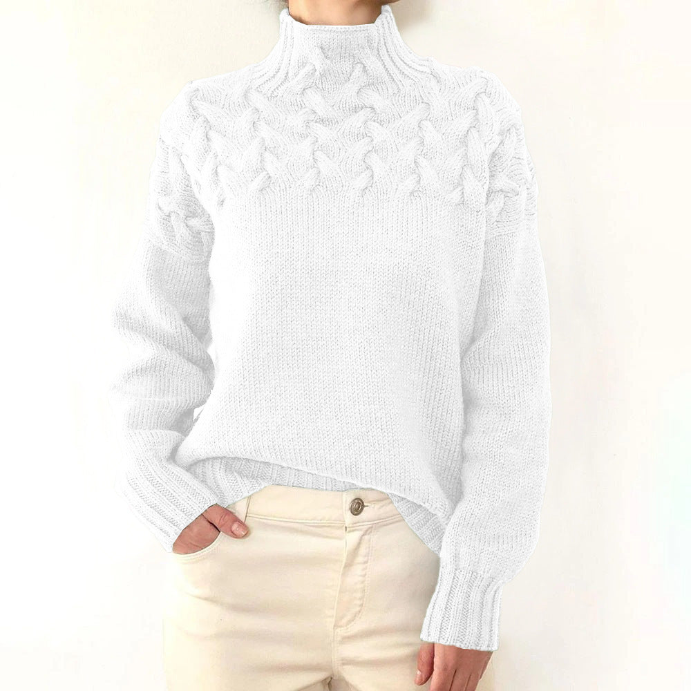 Maglione donna Noelia a collo alto con motivo lavorato e incrocio elegante, perfetto per look invernali moderni e raffinati